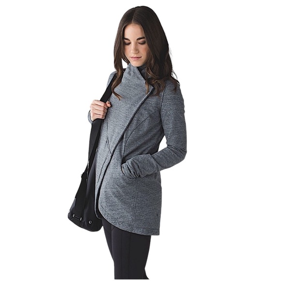 Lululemon That's A Wrap - Picture 2 of 16